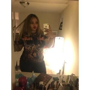 Meet your Posher, Lynese